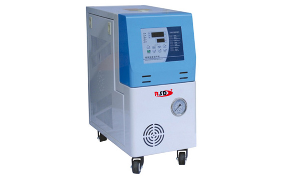 運油(you)式模(mo)溫機(ji)