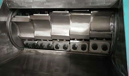 满安科技制造有限责任公司破(po)碎機(ji)刀具(ju)調整(zheng)